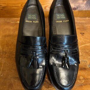 Nunn Bush Black Leather Tasseled Dress Loafers Size 9